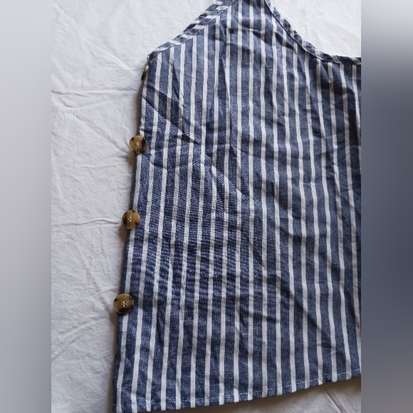 SHEIN 3X navy and white striped button tank top. - Picture 6 of 7